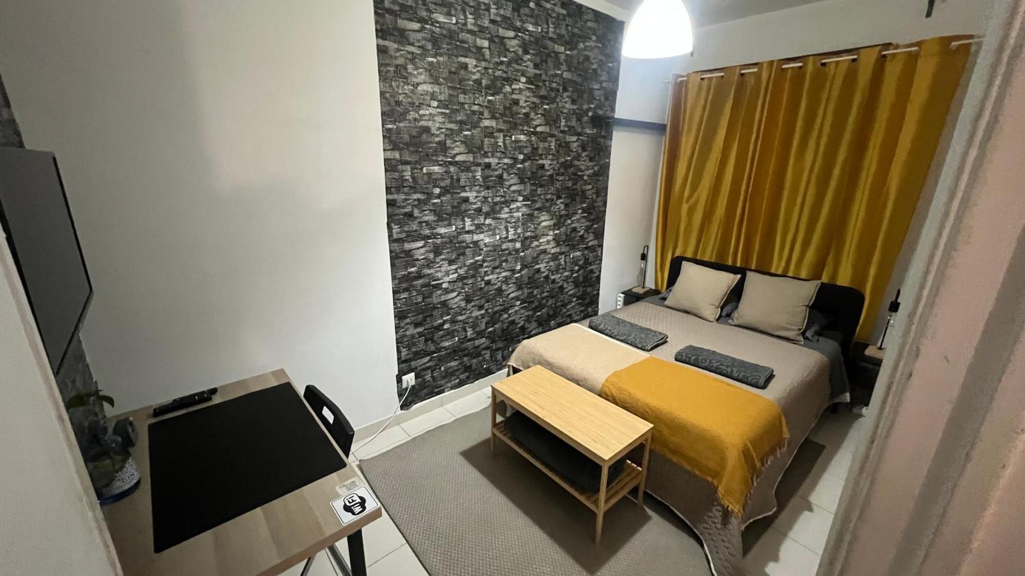 Cardia'S Guest House Sacavem Bagian luar foto